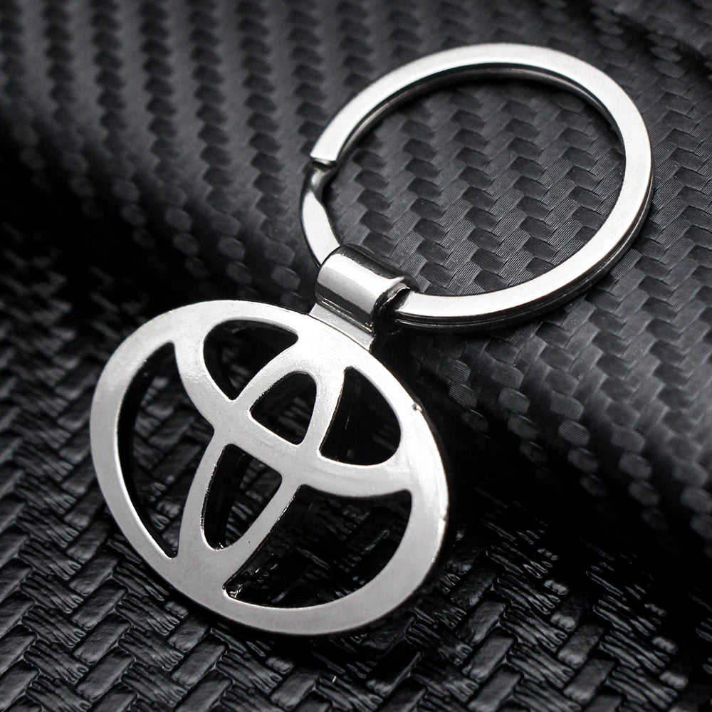 3D Metal+Leather Keychain Key Chain Ring Key Holder Auto Accessories For Toyota Corolla Camry Auris Chr Rav4 Yaris Prius Avensis