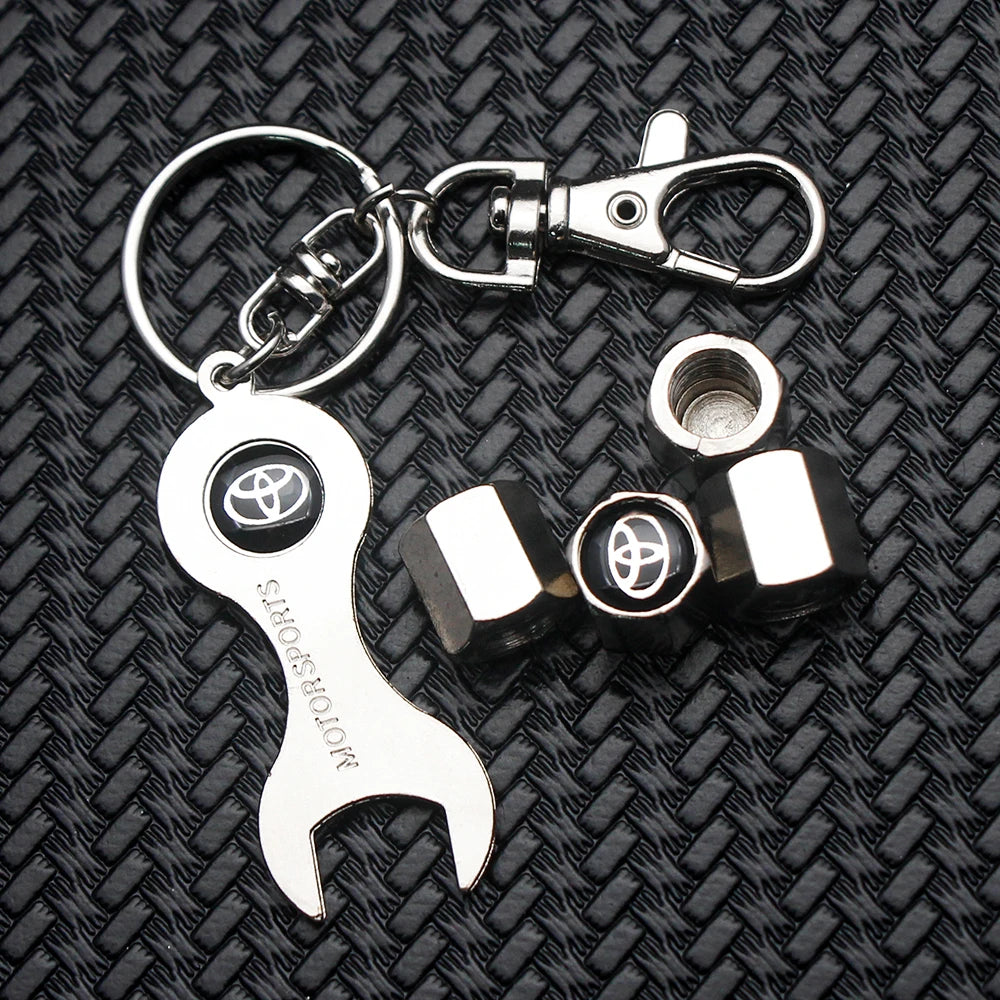 3D Metal+Leather Keychain Key Chain Ring Key Holder Auto Accessories For Toyota Corolla Camry Auris Chr Rav4 Yaris Prius Avensis