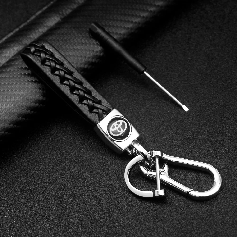3D Metal+Leather Keychain Key Chain Ring Key Holder Auto Accessories For Toyota Corolla Camry Auris Chr Rav4 Yaris Prius Avensis