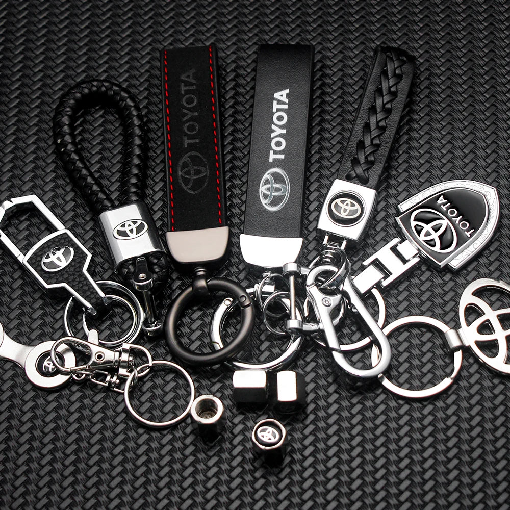 3D Metal+Leather Keychain Key Chain Ring Key Holder Auto Accessories For Toyota Corolla Camry Auris Chr Rav4 Yaris Prius Avensis