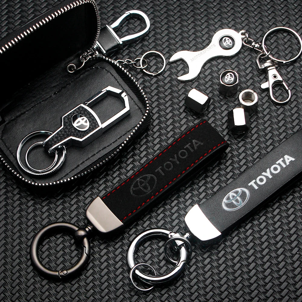 3D Metal+Leather Keychain Key Chain Ring Key Holder Auto Accessories For Toyota Corolla Camry Auris Chr Rav4 Yaris Prius Avensis