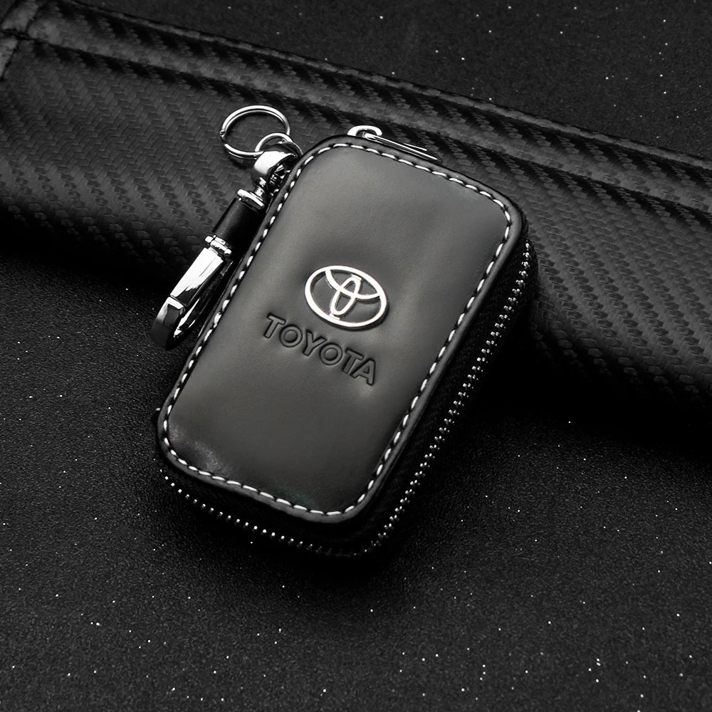 3D Metal+Leather Keychain Key Chain Ring Key Holder Auto Accessories For Toyota Corolla Camry Auris Chr Rav4 Yaris Prius Avensis